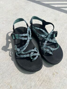 Women’s Chaco Z/2 Classic Sandals Size 10 Vibram Sole Adjustable Straps Teal